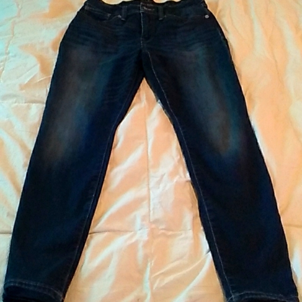 Lucky Brand, Ava Skinny Jeans, Almost Brand New 😃